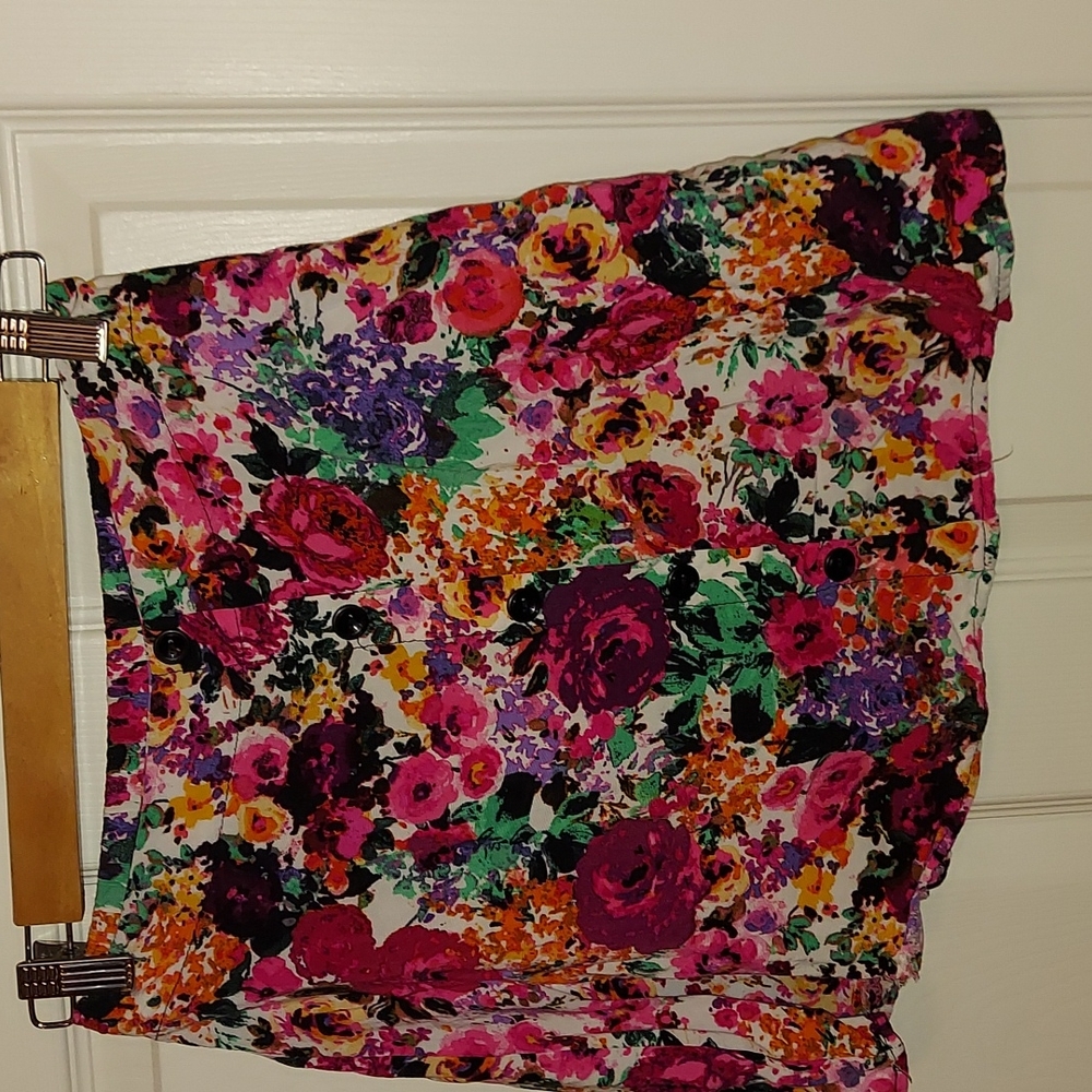 Y2K Lily White Button Front Multicolor Floral Rosette Print Skirt Small